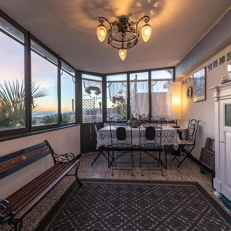 Castelletto Exclusive Terrace Penthouse 아파트 제노바